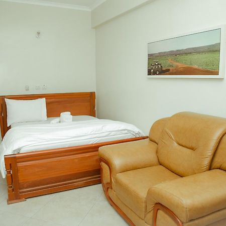 Fq Hotel Limited ดาร์เอสซาลาม ภายนอก รูปภาพ