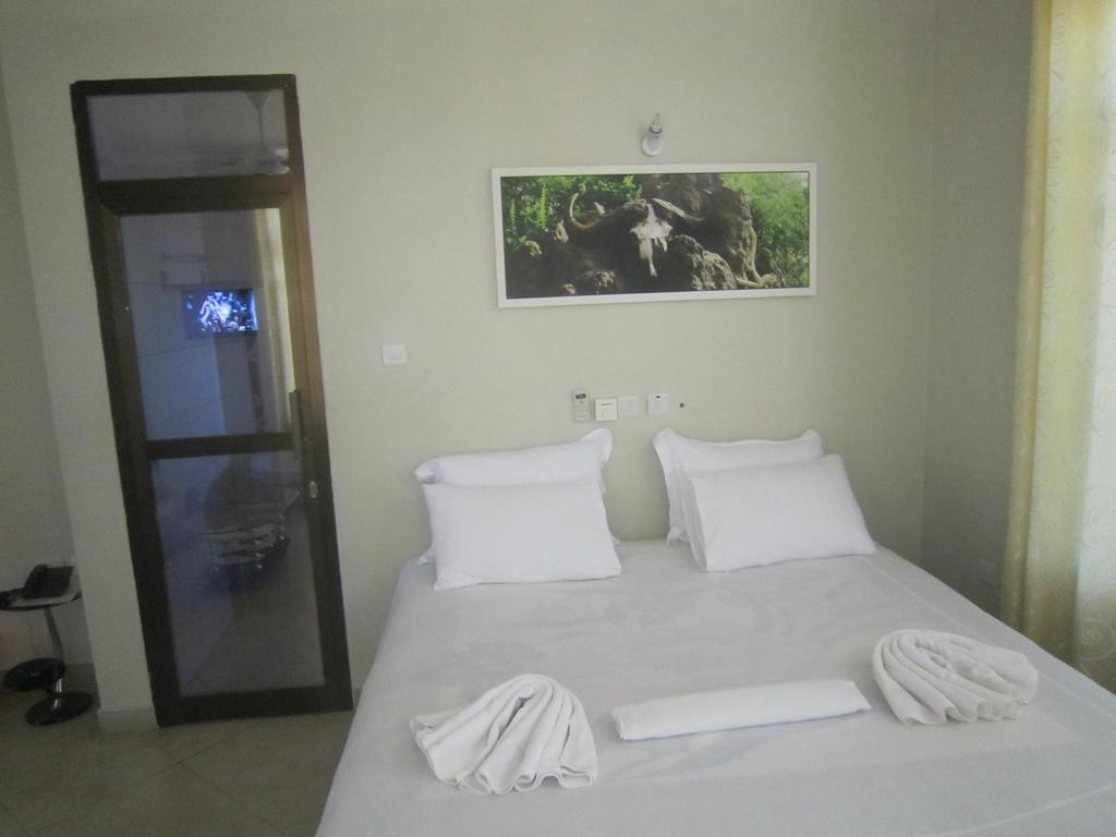 Fq Hotel Limited ดาร์เอสซาลาม ภายนอก รูปภาพ
