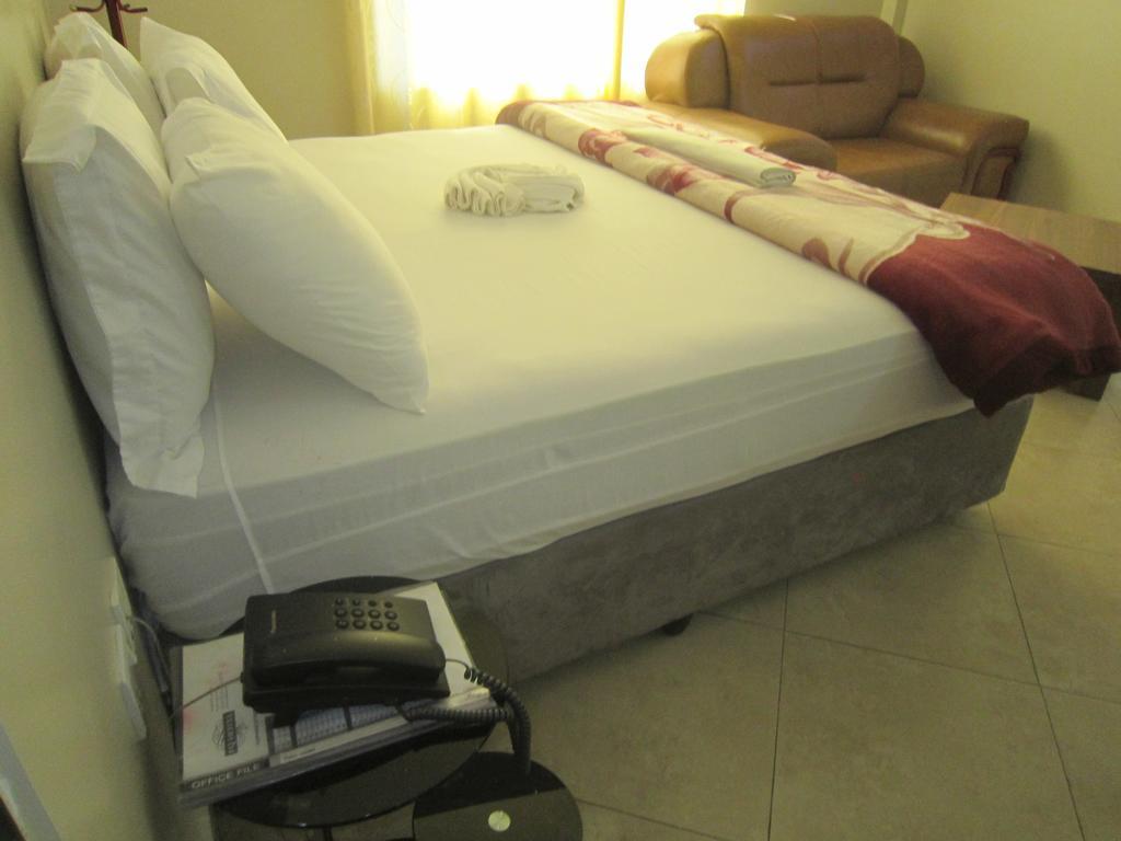 Fq Hotel Limited ดาร์เอสซาลาม ภายนอก รูปภาพ