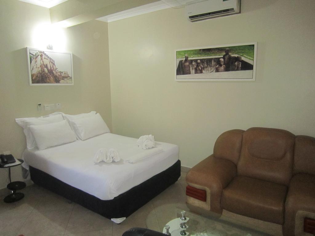 Fq Hotel Limited ดาร์เอสซาลาม ภายนอก รูปภาพ