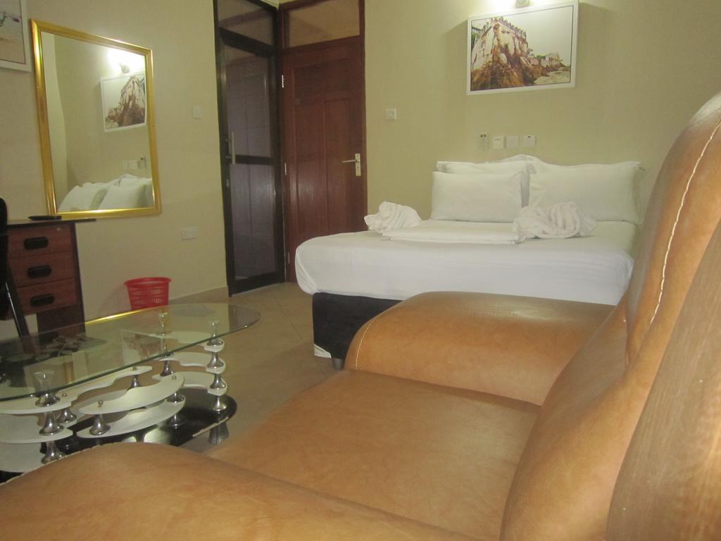 Fq Hotel Limited ดาร์เอสซาลาม ภายนอก รูปภาพ