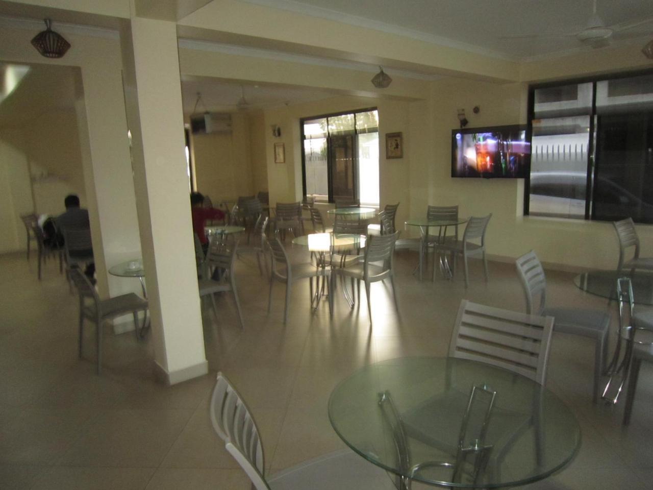 Fq Hotel Limited ดาร์เอสซาลาม ภายนอก รูปภาพ